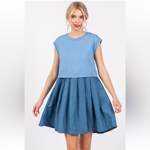 30Contrast Denim Pleated  Dress - Picture 3 of 6